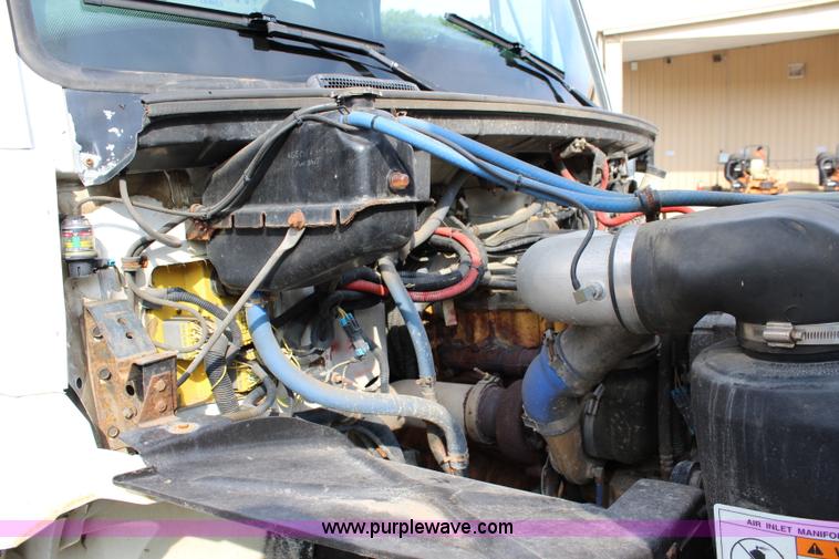 image for item J3716 2003 Freightliner FL80 dump truck