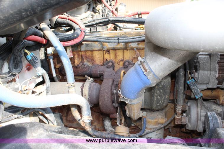 image for item J3716 2003 Freightliner FL80 dump truck