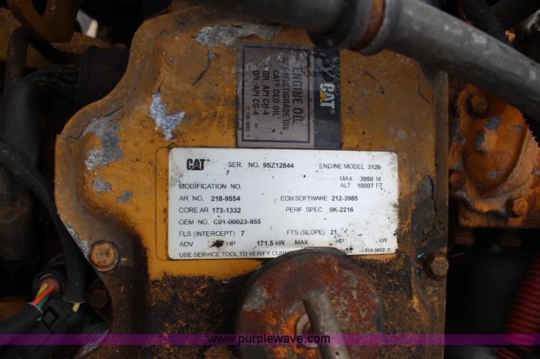 image for item J3716 2003 Freightliner FL80 dump truck