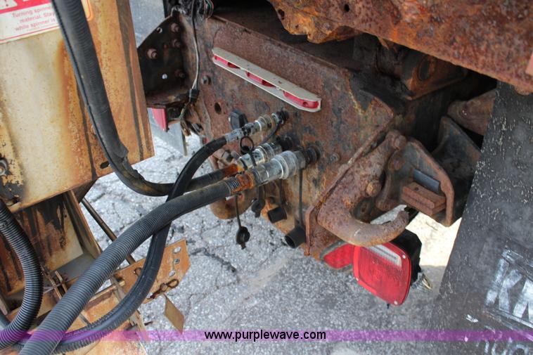 image for item J3716 2003 Freightliner FL80 dump truck