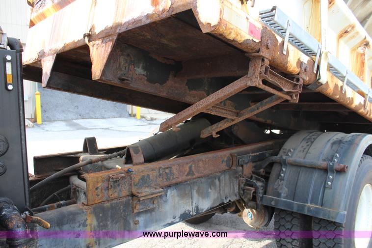 image for item J3716 2003 Freightliner FL80 dump truck