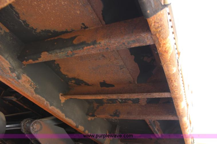 image for item J3716 2003 Freightliner FL80 dump truck