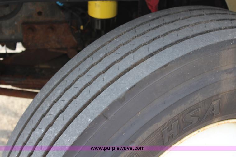 image for item J3716 2003 Freightliner FL80 dump truck