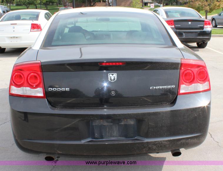 image for item J3717 2010 Dodge Charger
