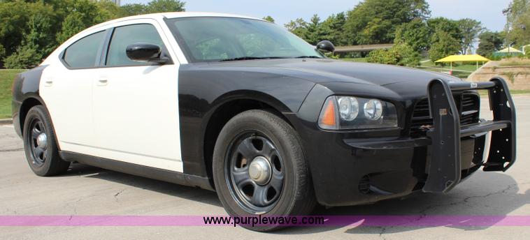 image for item J3717 2010 Dodge Charger