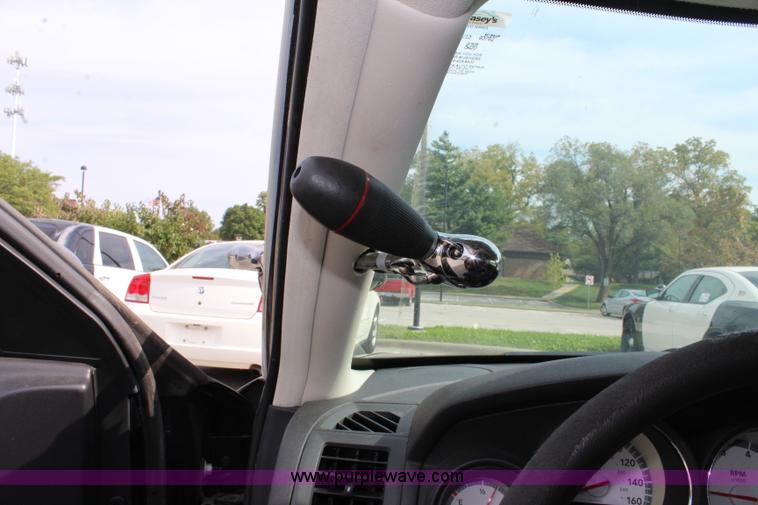 image for item J3717 2010 Dodge Charger