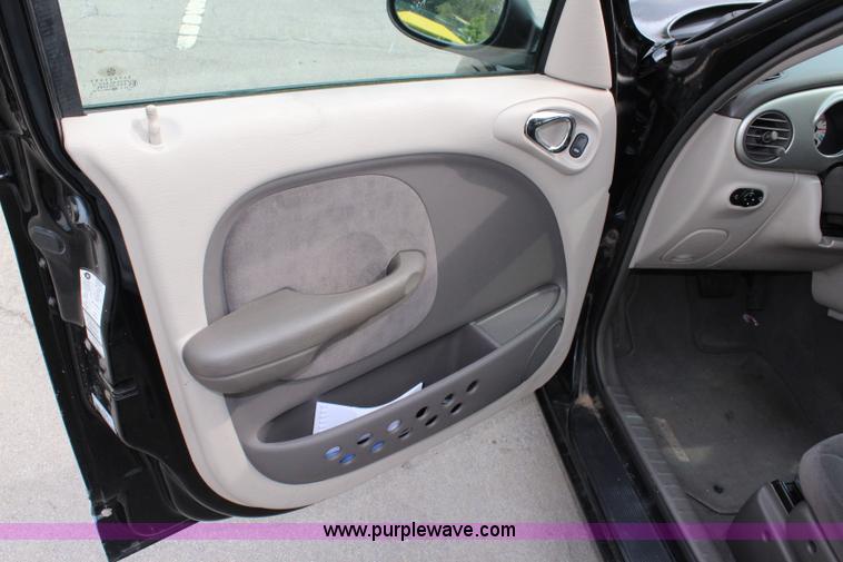 image for item J3718 2001 Chrysler PT Cruiser
