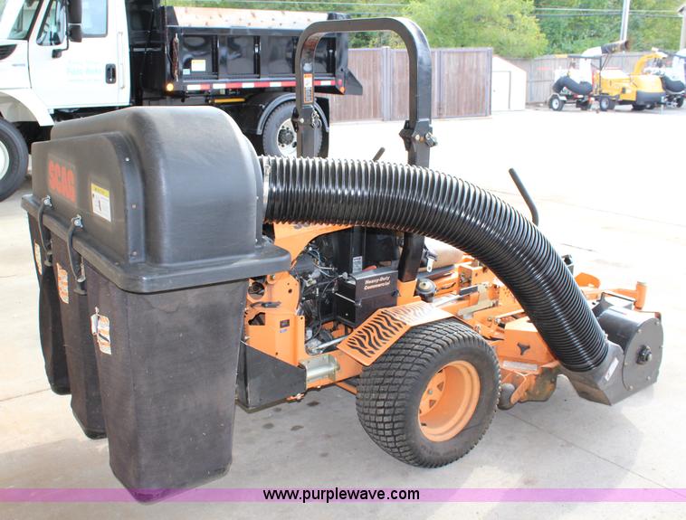 image for item J3719 2010 Scag Turf Tiger ZTR lawn mower