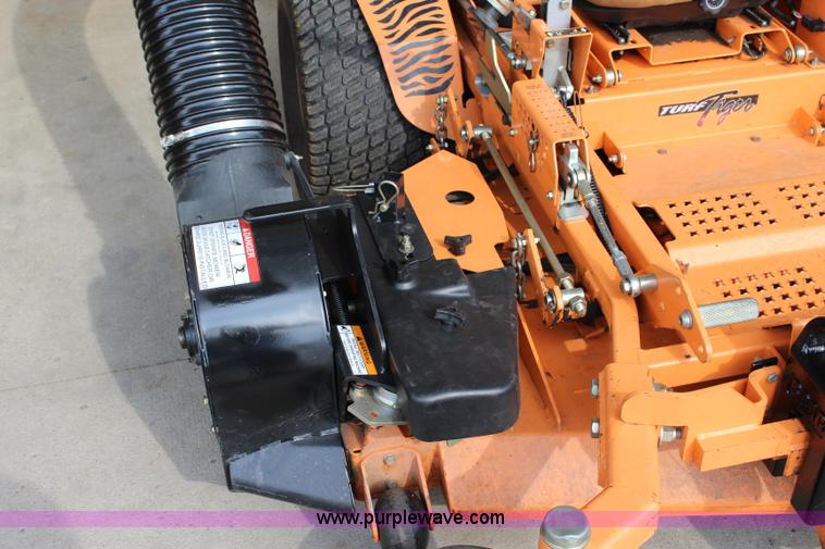 image for item J3719 2010 Scag Turf Tiger ZTR lawn mower