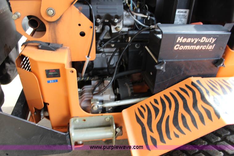 image for item J3719 2010 Scag Turf Tiger ZTR lawn mower