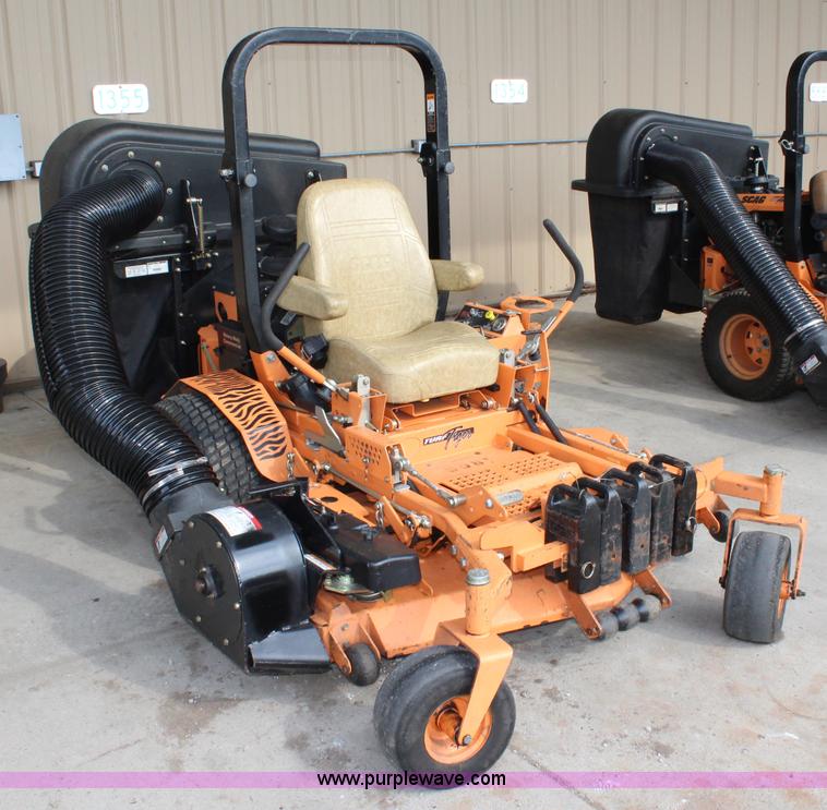 image for item J3720 2008 Scag Turf Tiger ZTR lawn mower