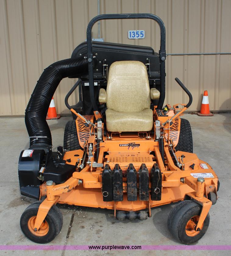 image for item J3720 2008 Scag Turf Tiger ZTR lawn mower