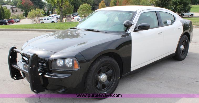 image for item J3742 2010 Dodge Charger