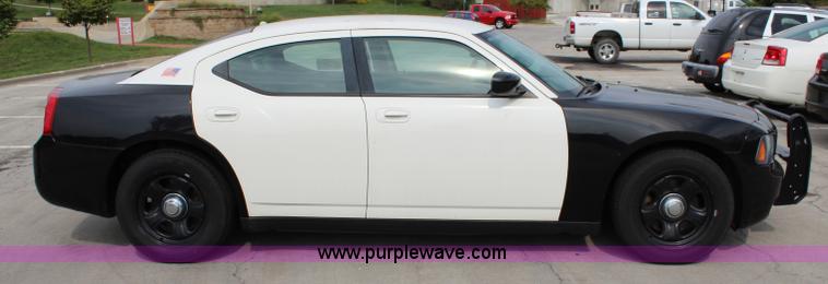 image for item J3742 2010 Dodge Charger