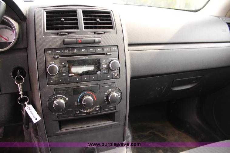 image for item J3742 2010 Dodge Charger