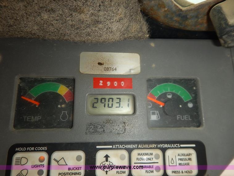 image for item J6385 2006 Bobcat S300 skid steer