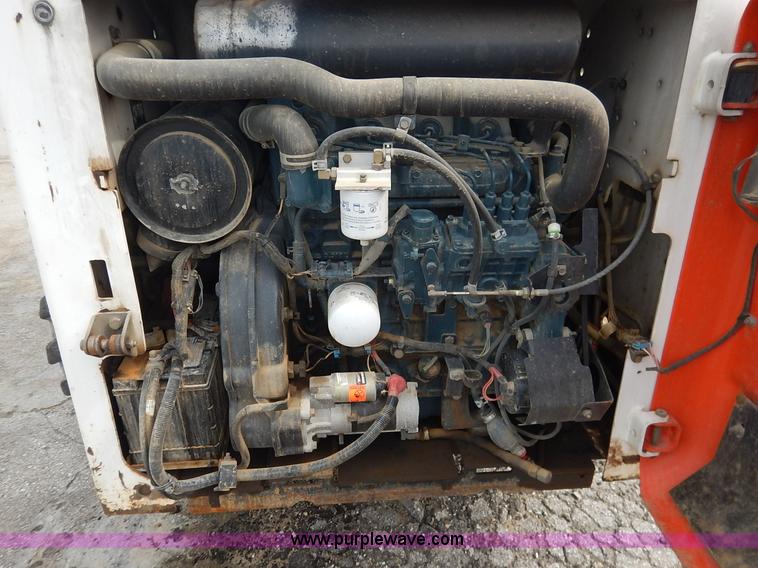 image for item J6385 2006 Bobcat S300 skid steer