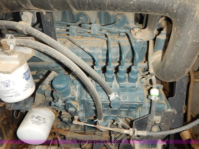 image for item J6385 2006 Bobcat S300 skid steer