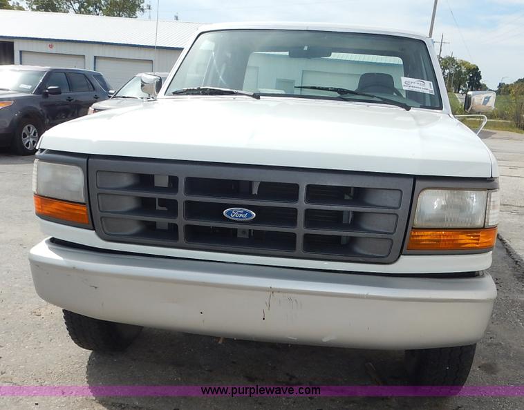image for item J6386 1994 Ford F250 HD XL SuperCab pickup truck