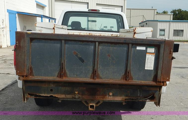 image for item J6386 1994 Ford F250 HD XL SuperCab pickup truck