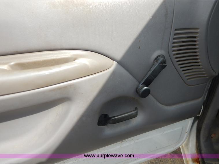 image for item J6386 1994 Ford F250 HD XL SuperCab pickup truck