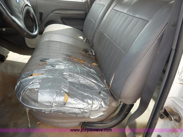 image for item J6386 1994 Ford F250 HD XL SuperCab pickup truck