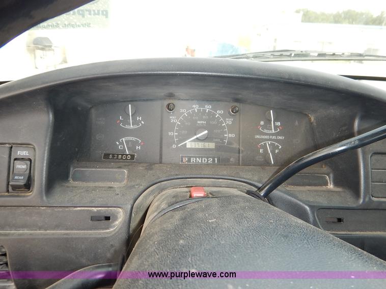 image for item J6386 1994 Ford F250 HD XL SuperCab pickup truck