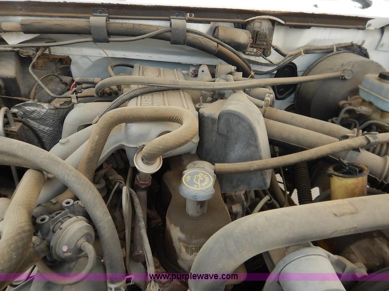 image for item J6386 1994 Ford F250 HD XL SuperCab pickup truck