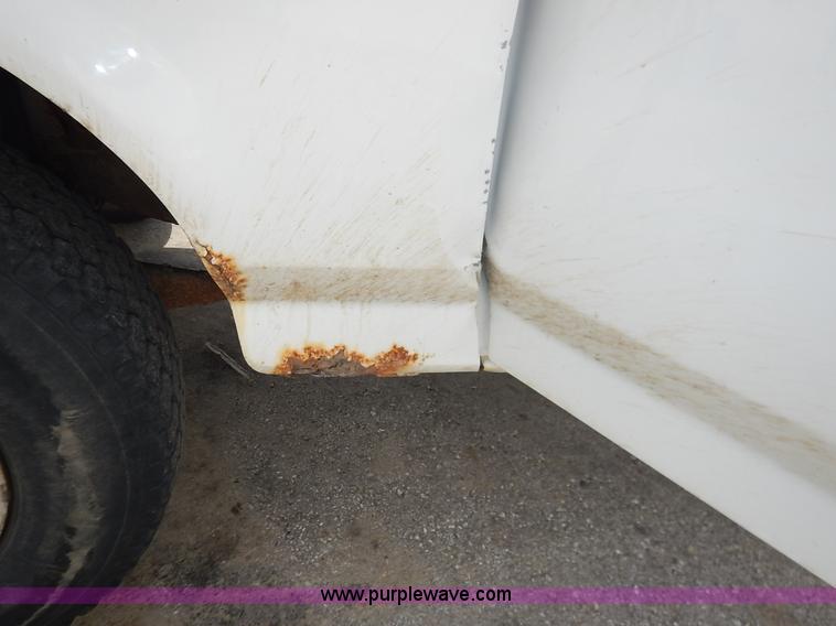 image for item J6386 1994 Ford F250 HD XL SuperCab pickup truck