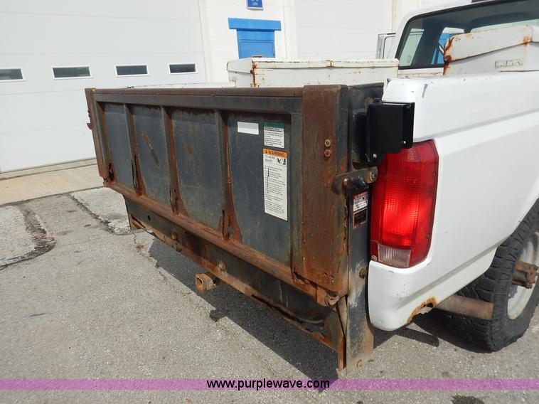 image for item J6386 1994 Ford F250 HD XL SuperCab pickup truck