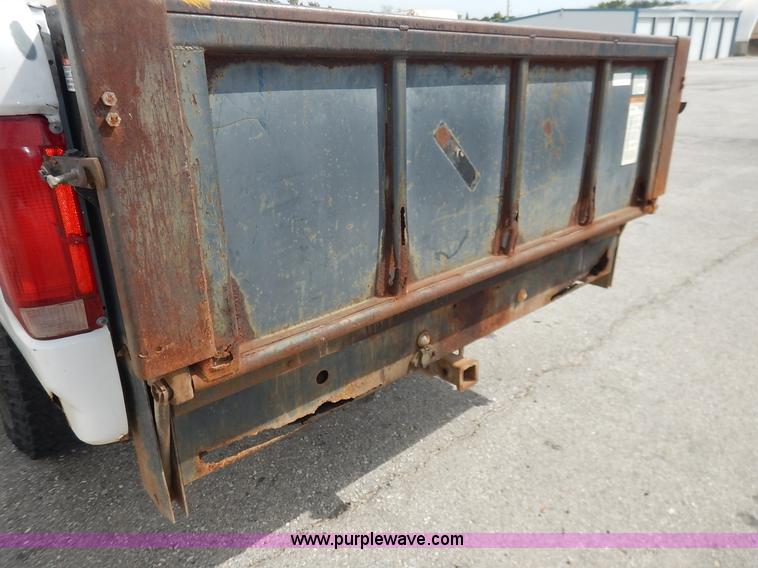 image for item J6386 1994 Ford F250 HD XL SuperCab pickup truck