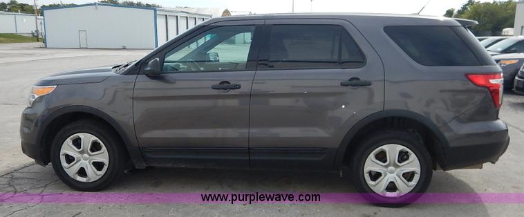 image for item J6387 2013 Ford Explorer Police SUV