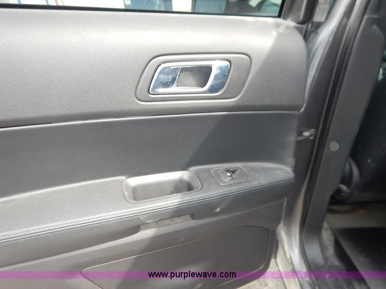 image for item J6387 2013 Ford Explorer Police SUV