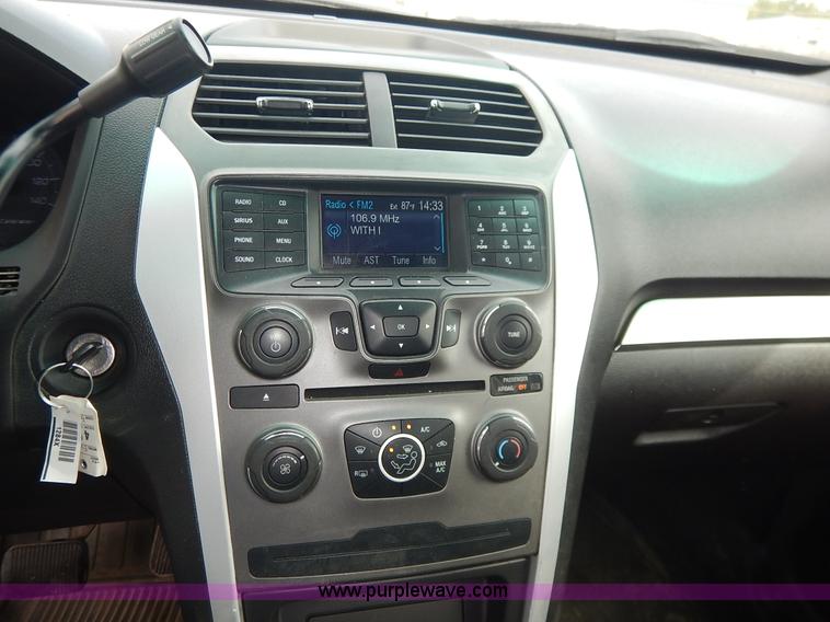 image for item J6387 2013 Ford Explorer Police SUV