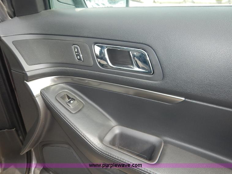 image for item J6387 2013 Ford Explorer Police SUV