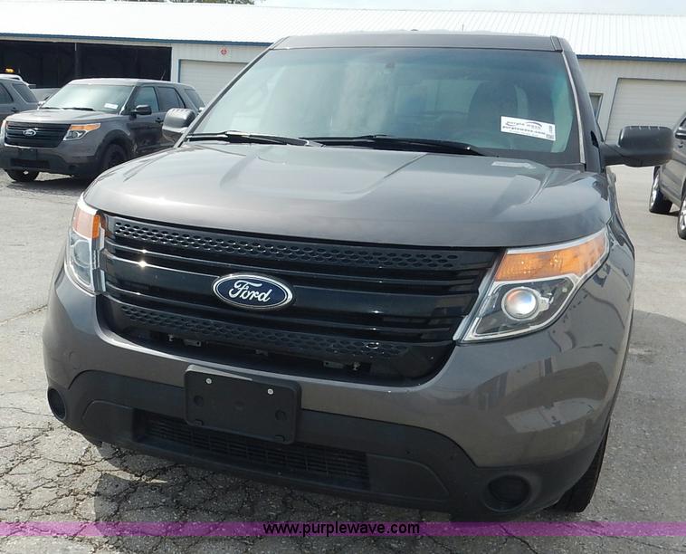 image for item J6388 2013 Ford Explorer Police SUV