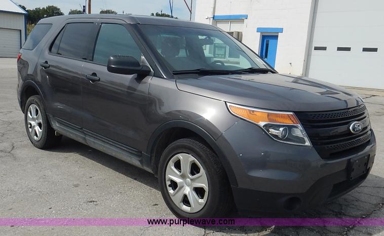 image for item J6388 2013 Ford Explorer Police SUV