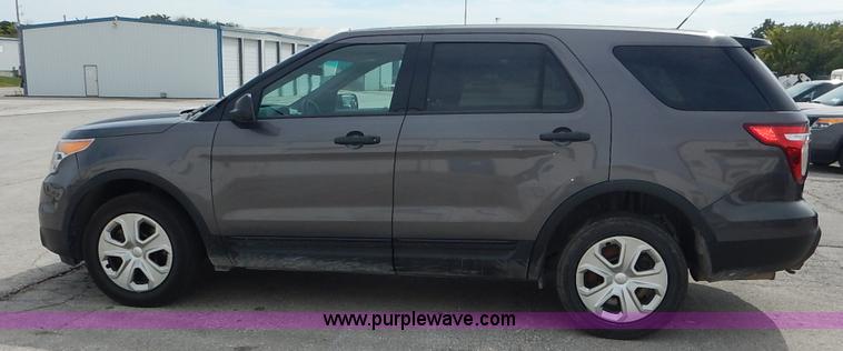 image for item J6388 2013 Ford Explorer Police SUV