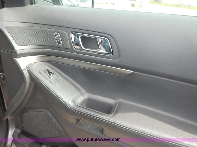 image for item J6388 2013 Ford Explorer Police SUV