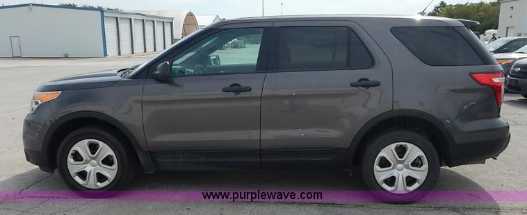 image for item J6389 2013 Ford Explorer Police SUV