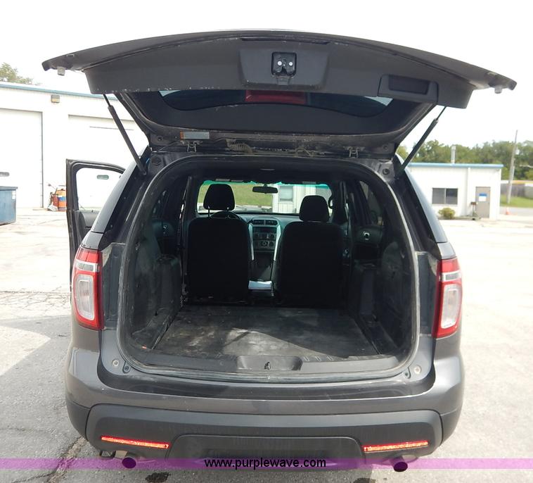 image for item J6389 2013 Ford Explorer Police SUV