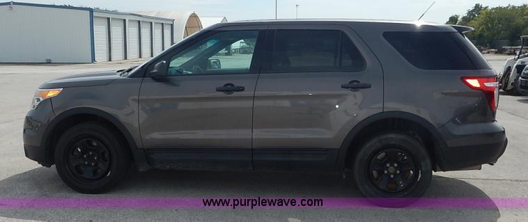 image for item J6390 2013 Ford Explorer Police SUV