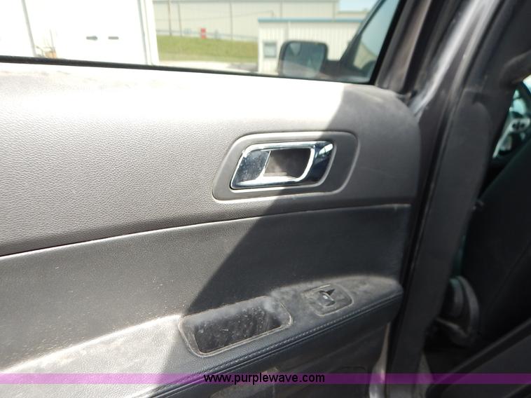 image for item J6390 2013 Ford Explorer Police SUV