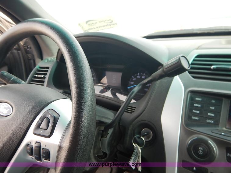 image for item J6390 2013 Ford Explorer Police SUV