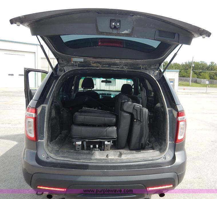 image for item J6390 2013 Ford Explorer Police SUV