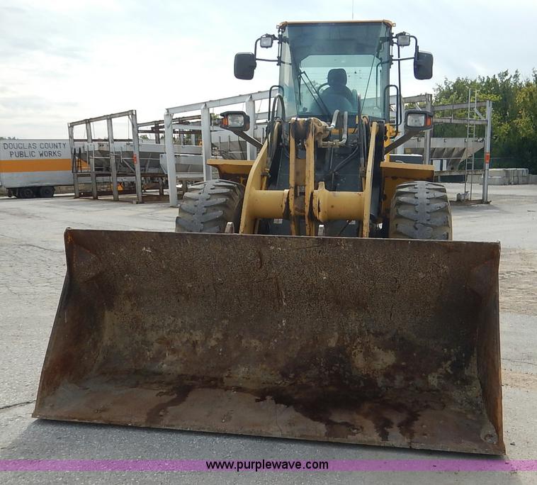 image for item J6397 2004 Komatsu WA250-5L wheel loader