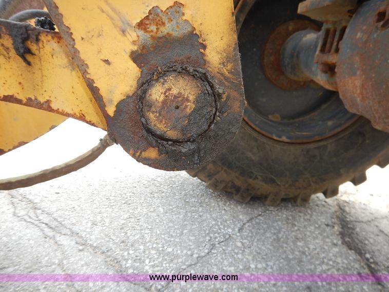 image for item J6397 2004 Komatsu WA250-5L wheel loader