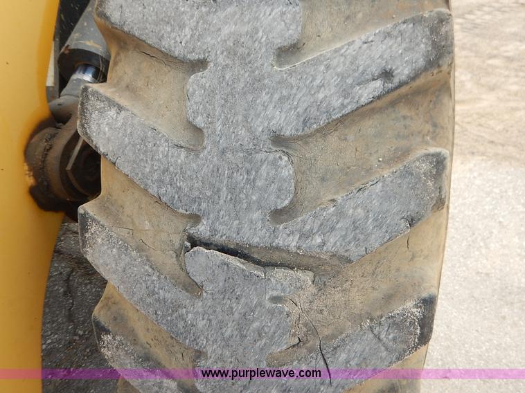 image for item J6397 2004 Komatsu WA250-5L wheel loader