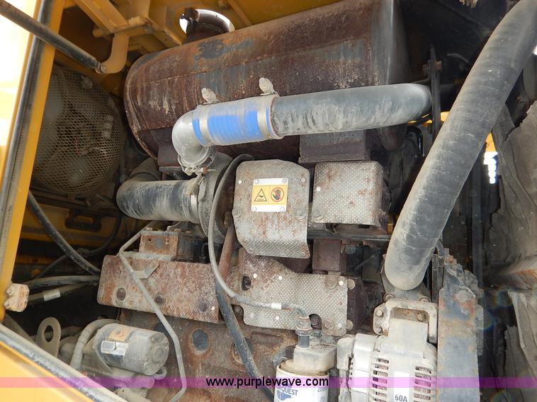 image for item J6397 2004 Komatsu WA250-5L wheel loader