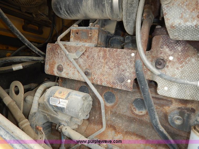 image for item J6397 2004 Komatsu WA250-5L wheel loader